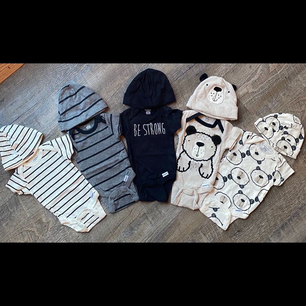Newborn onesie/hat bundle